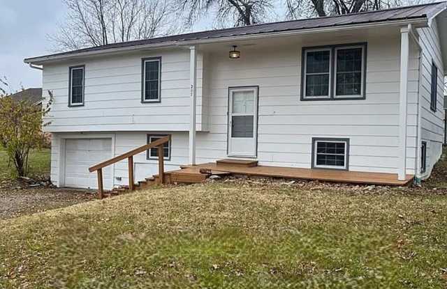 Nice 3 Bed 2 Bath House in Southern Boone! photos photos Nice 3 Bed 2 Bath House in Southern Boone! photos photos