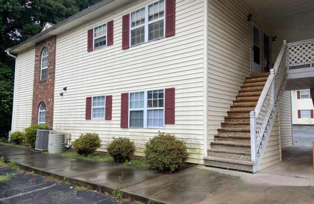 1 Bedroom, 1 Bathroom Condo in High Point! photos photos