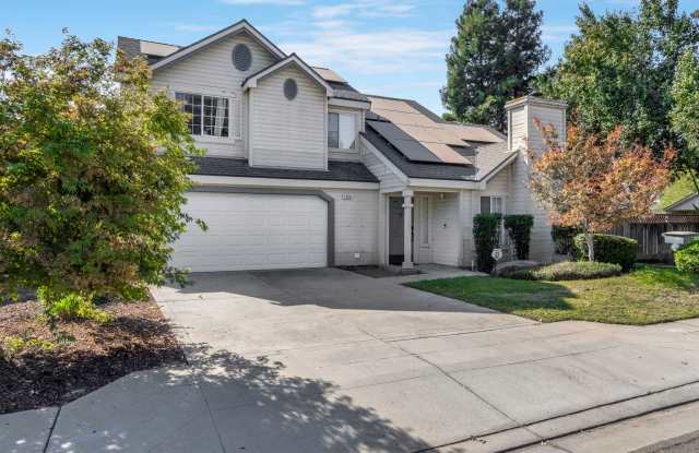 1809 East Jordan Avenue Gallery 2