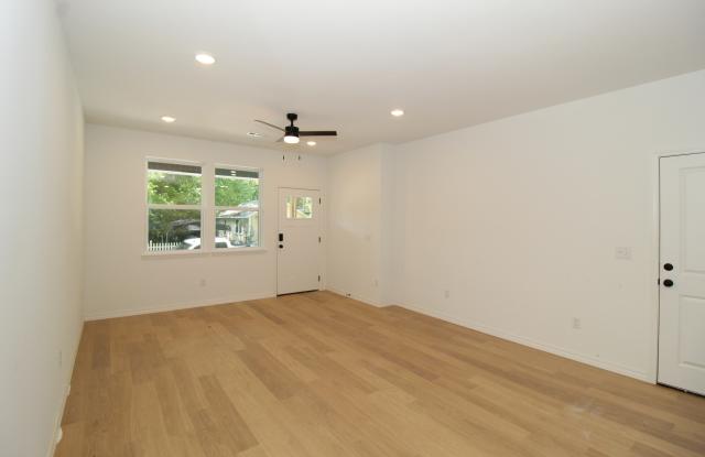 318 South Combs AvenueApt #1 photos photos