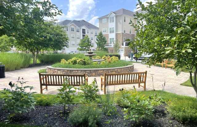 7401 TRAVERTINE Drive unit: 302 photos photos