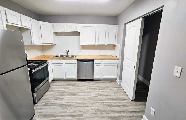 1580 East Mound Street photos photos