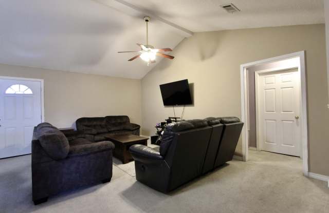 220 Tiffot Court Gallery 4