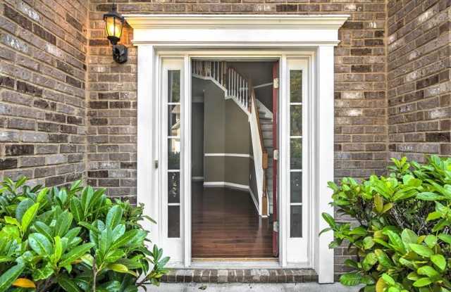 4019 Rhyne Circle SE Gallery 2