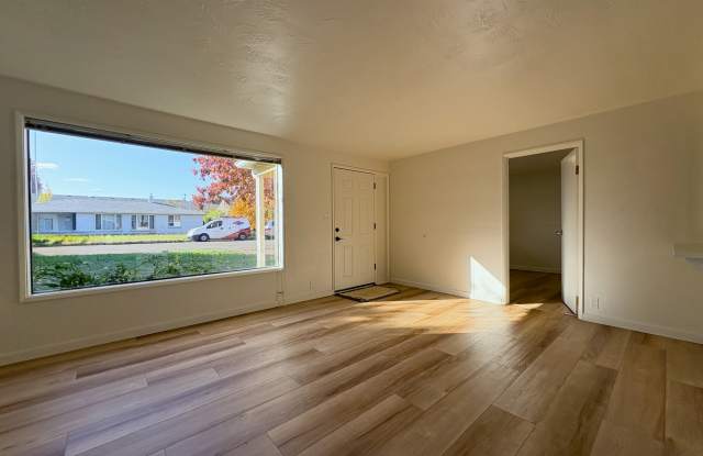 2835 Pearl Street photos photos