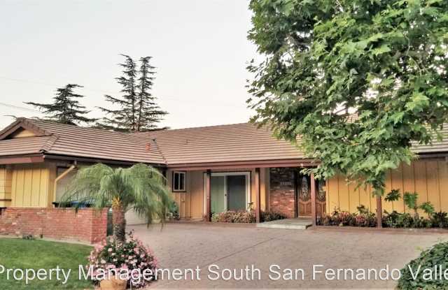 22388 Algunas Rd - 22388 Algunas Road, Los Angeles, CA 91364