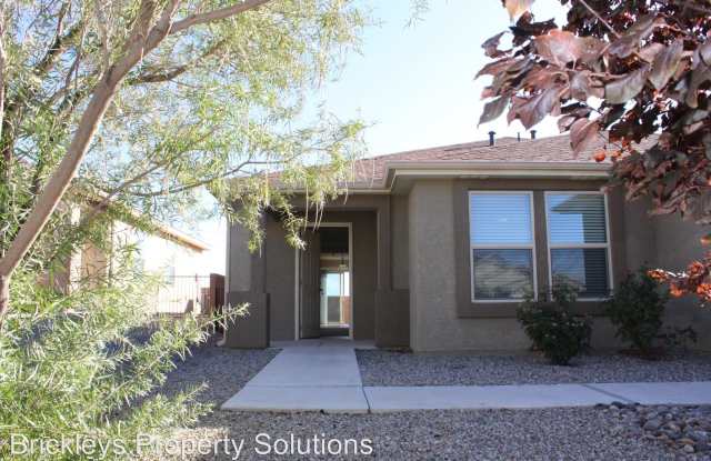 241 El Camino Loop NW Gallery 2