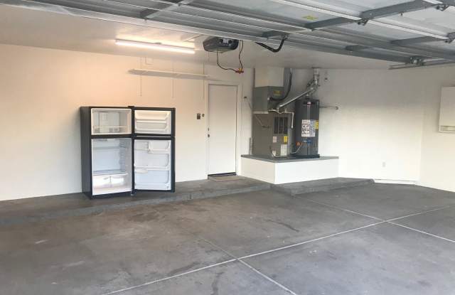 6816 W BRONCO Trail Gallery 3