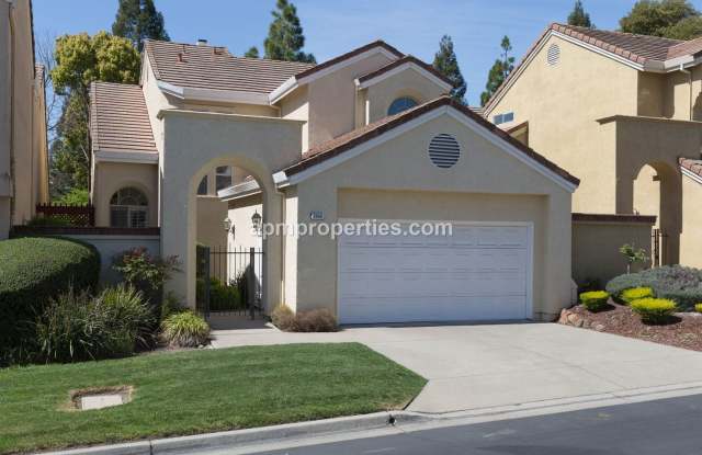 Extraordinary 3 Bedroom, 3 bath Canyon Lakes Golf Course Home! photos photos