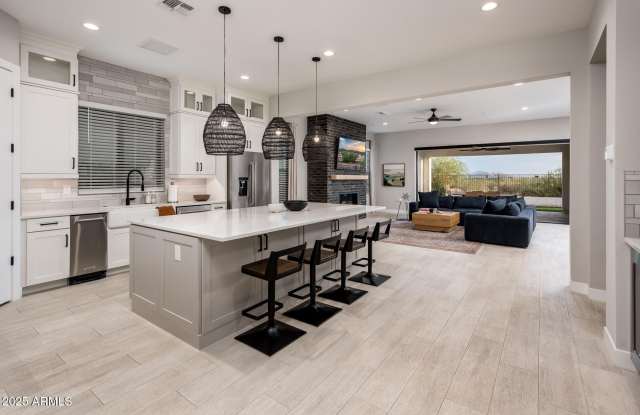 6615 E LIBBY Street - 6615 East Libby Street, Phoenix, AZ 85054