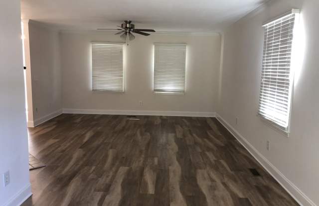 205 Electra Drive Gallery 2