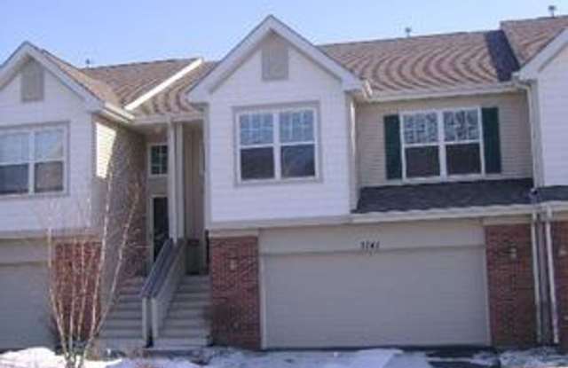 Beautiful 3 bedroom 4 Bathroom townhome - 3141 Saganashkee Lane, Naperville, IL 60564