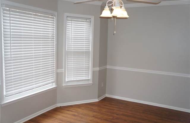 555 Salem Woods Drive SE Gallery 3