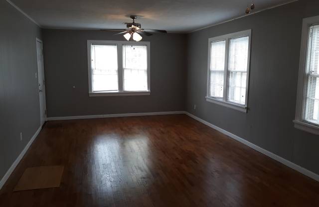 1710 West Arrowhead Place Gallery 2