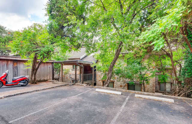 8200 Neely Drive Gallery 3
