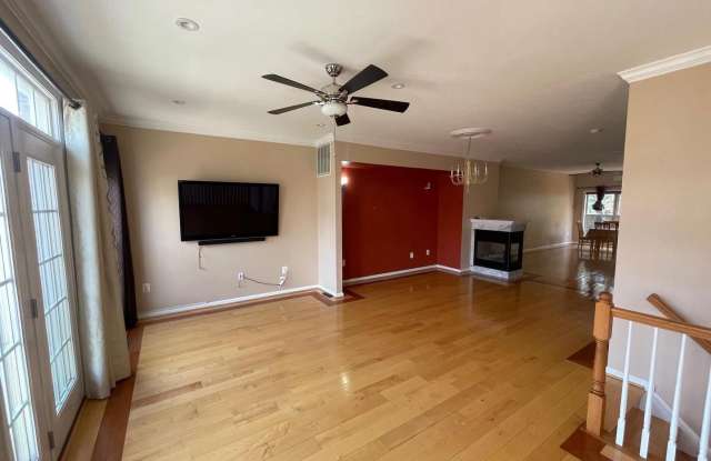 13611 CEDAR RUN Lane Gallery 2