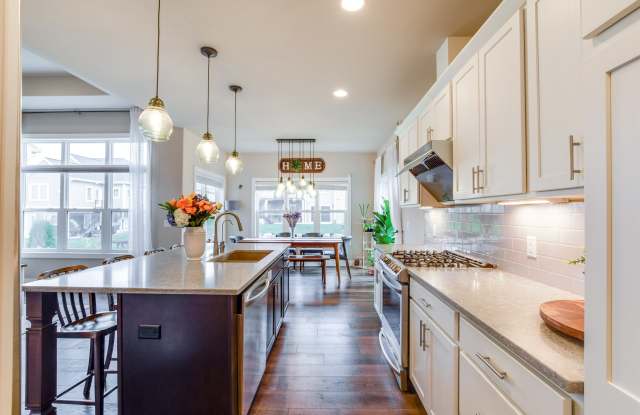 6586 wolf hollow Road Gallery 2