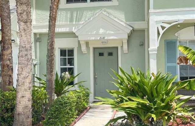 8110 San Carlos Cir - 8110 San Carlos Circle, Tamarac, FL 33321