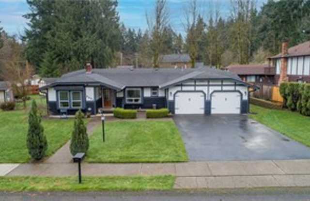 Light  Bright - Charming Rambler - 5421 32nd Court Southeast, Lacey, WA 98503