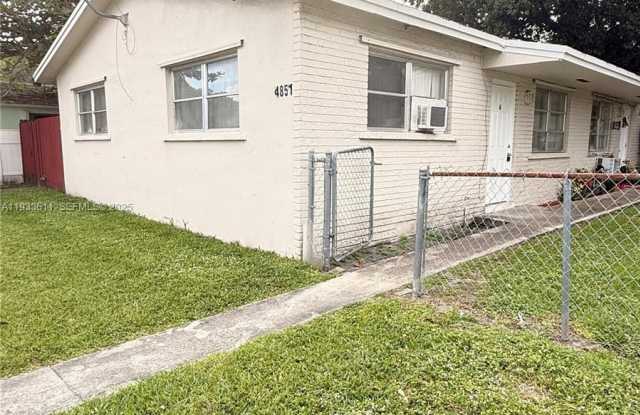 4851 SW 28th Ter photos photos 4851 SW 28th Ter photos photos