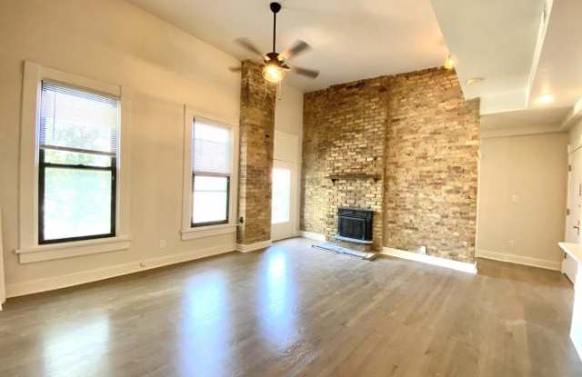 2306 Lincoln Gallery 4