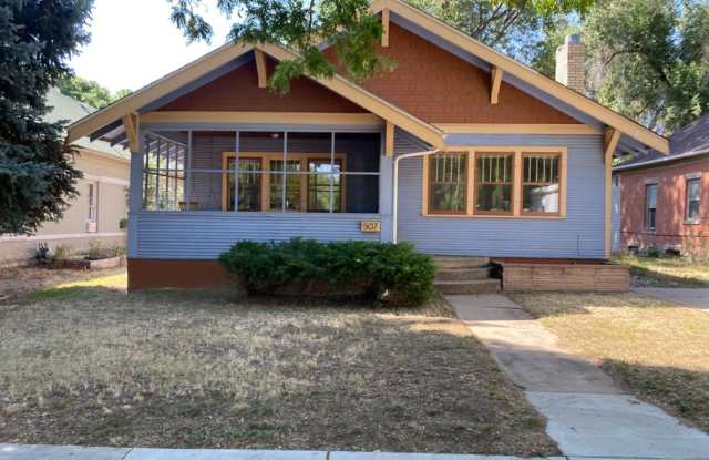 STUDENTS WELCOME! Spacious Single Family Home in Historic Old Town! photos photos