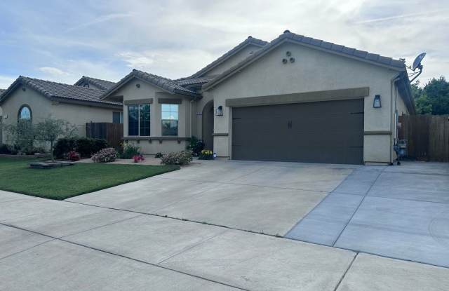 NW Visalia Home Coming Soon! photos photos