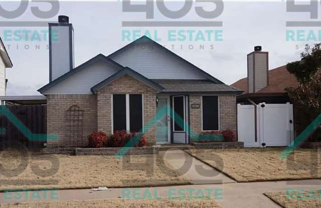 Moore Rental with Fireplace! photos photos Moore Rental with Fireplace! photos photos