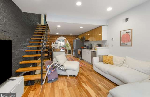 2322 WILDER Street photos photos