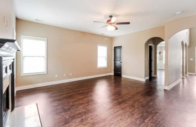4140 Alexis Court Gallery 4