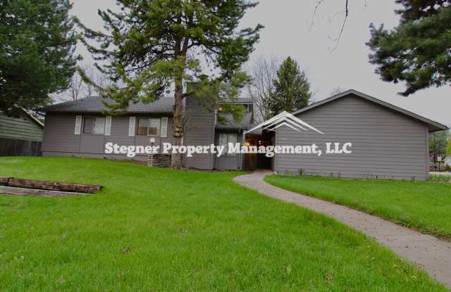 Great Home next to Edora Park photos photos