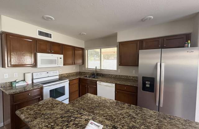 1472 E CONSTITUTION Drive Gallery 4