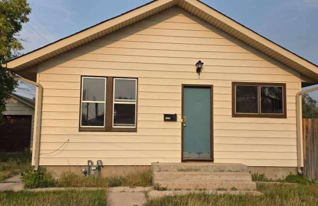 2713 Maxwell Ave photos photos