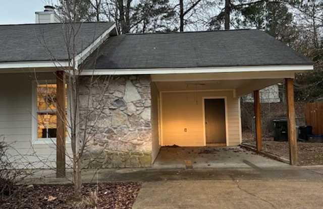 3 bed 2 bath perfect location - 3301 Whippoorwill Lane, Oxford, MS 38655