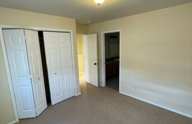 2 Bedrooms 1 1/2 Bathrooms Townhouse photos photos 2 Bedrooms 1 1/2 Bathrooms Townhouse photos photos