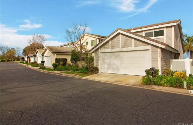 6963 E Shorecrest Drive Gallery 2