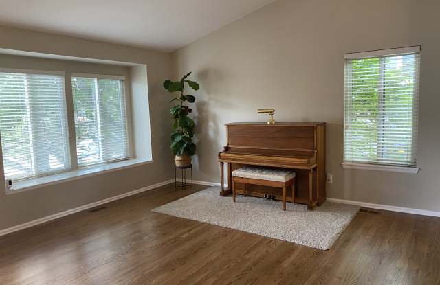 8695 Meadowlark Cir Gallery 4