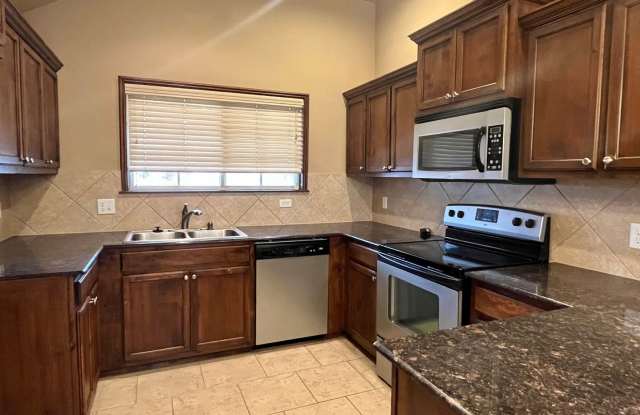Cute 4 Bedroom With Storm Shelter Gallery 4