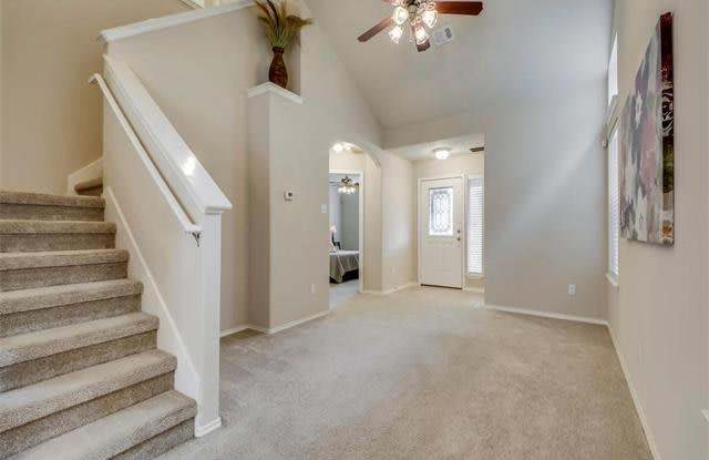 1817 Enchanted Rock DR Gallery 4