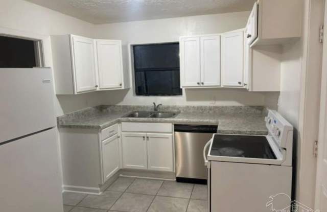 4500 Montclair Rd photos photos