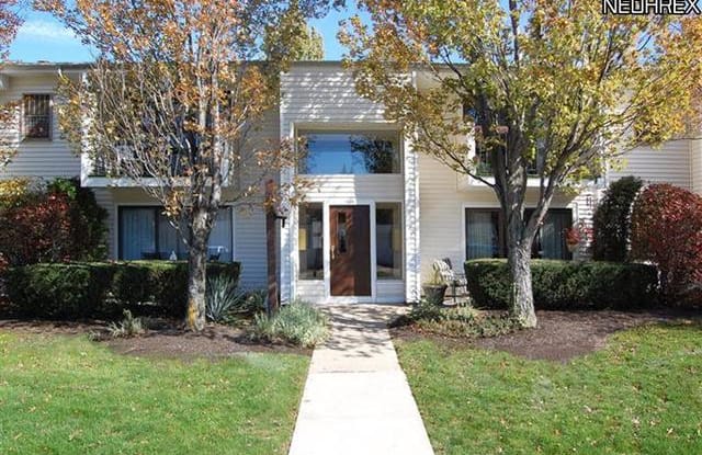 2995 N. Bay Dr. I-12 - 2995 North Bay Drive, Westlake, OH 44145