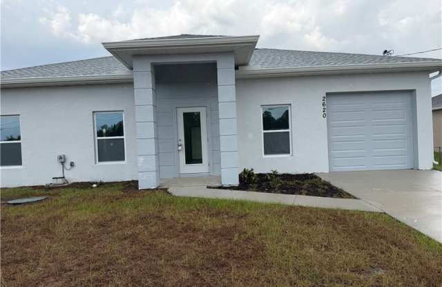 2620 57th Street W photos photos