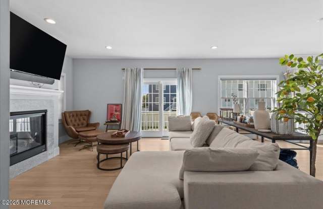 1613 Ocean Avenue Gallery 3