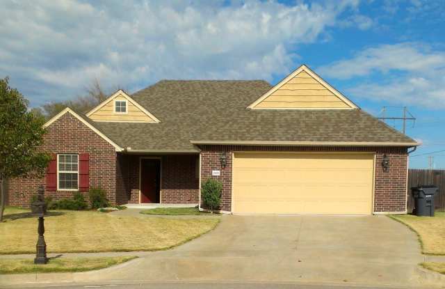 3 Bed | 2 Bath | Jenks Gallery 1