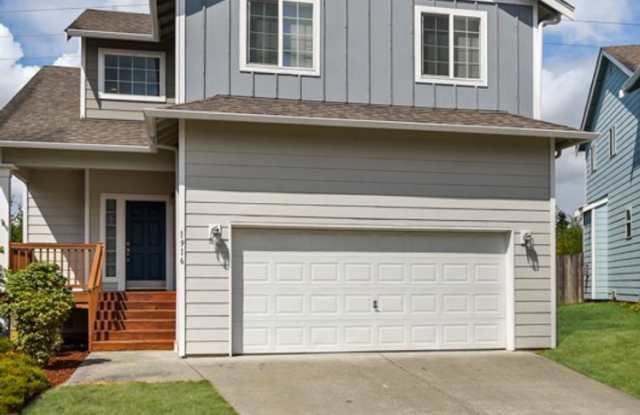 8519 16th St NE - 8519 16th Street Northeast, Lake Stevens, WA 98258