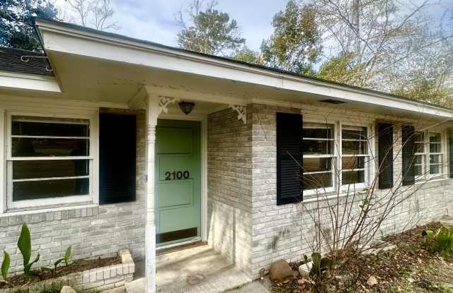 2100 Park Lane photos photos