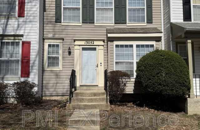 13052 Salford Terrace photos photos