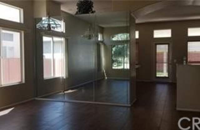 39813 Saint Honore Drive Gallery 2