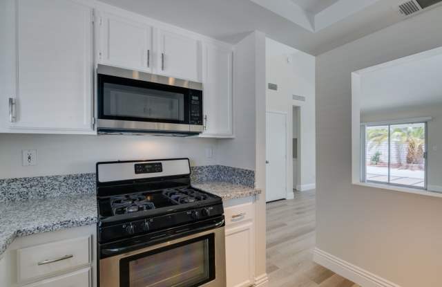2 bedrooms 2 bathrooms single story house in NW photos photos