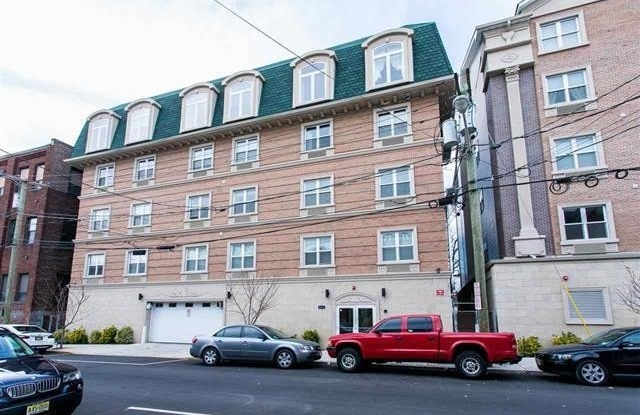 6111 FILLMORE PL - 6111 Fillmore Place, West New York, NJ 07093